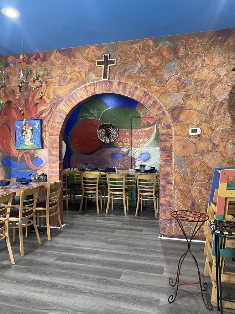 Corner with watermelon and sombrero mural